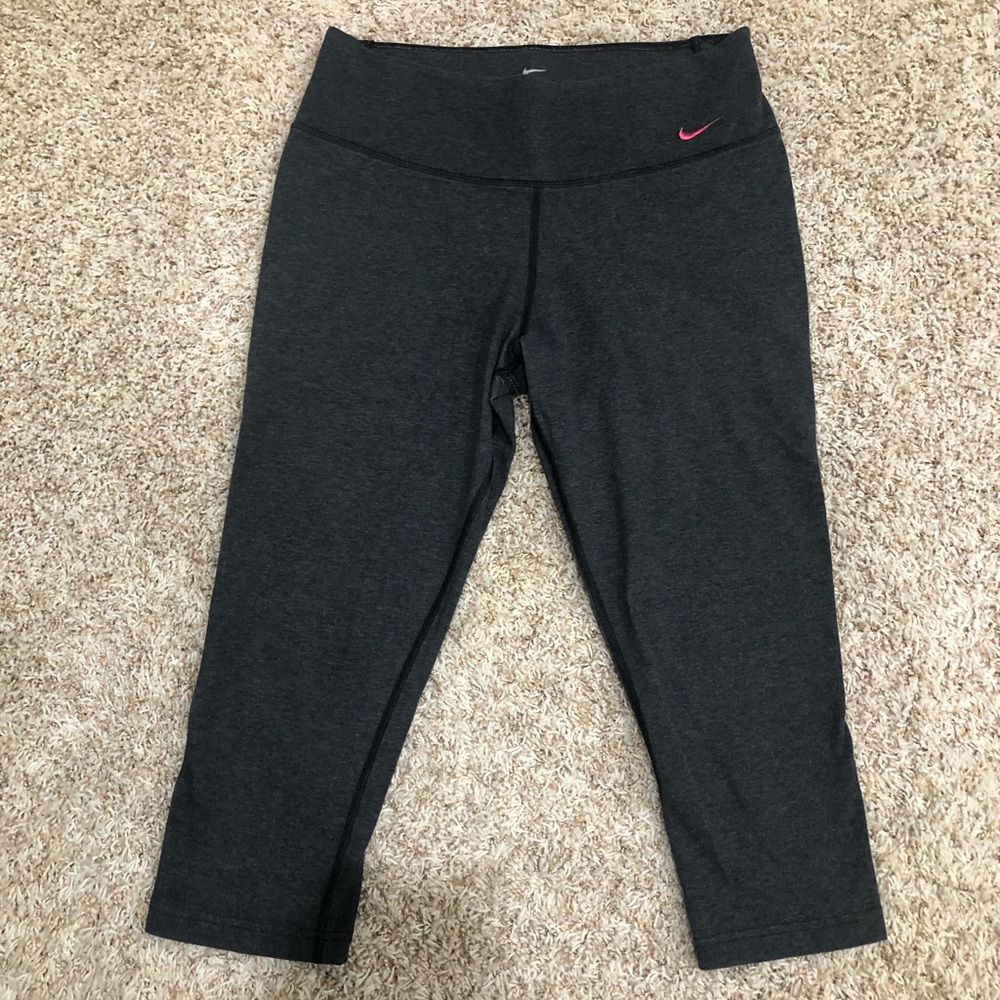 Nike Dri-Fit Cropped Leggings